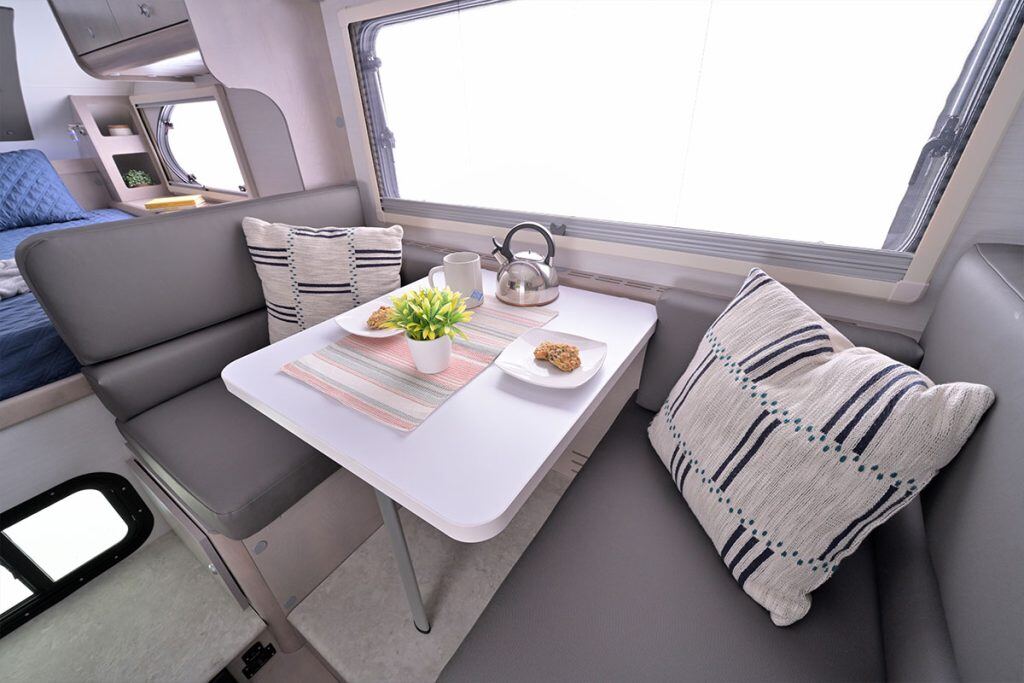 Cirrus 820 Gallery 8